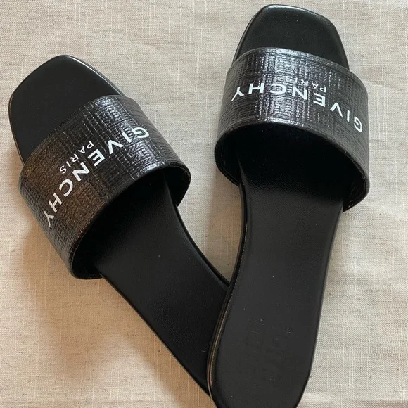 Givenchy Slide - Picture 1 of 2